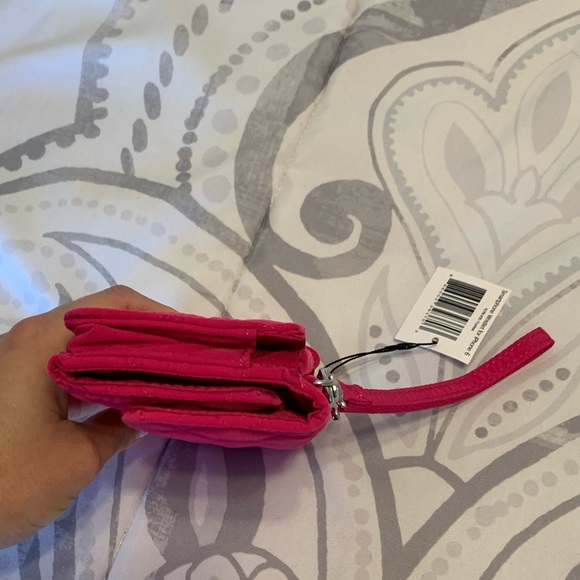 NEW Pink Quilted Vera Bradley Wristlet Fits iPhone 6 or can be used as wristlet! - Picture 5 of 8